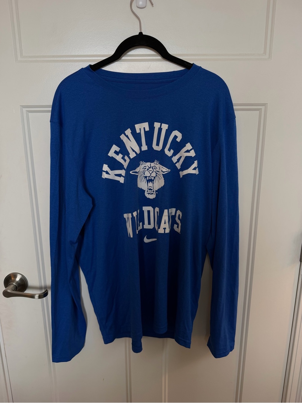 Nike Dri-FIT Kentucky Wildcats Long sleeve Tee in blue